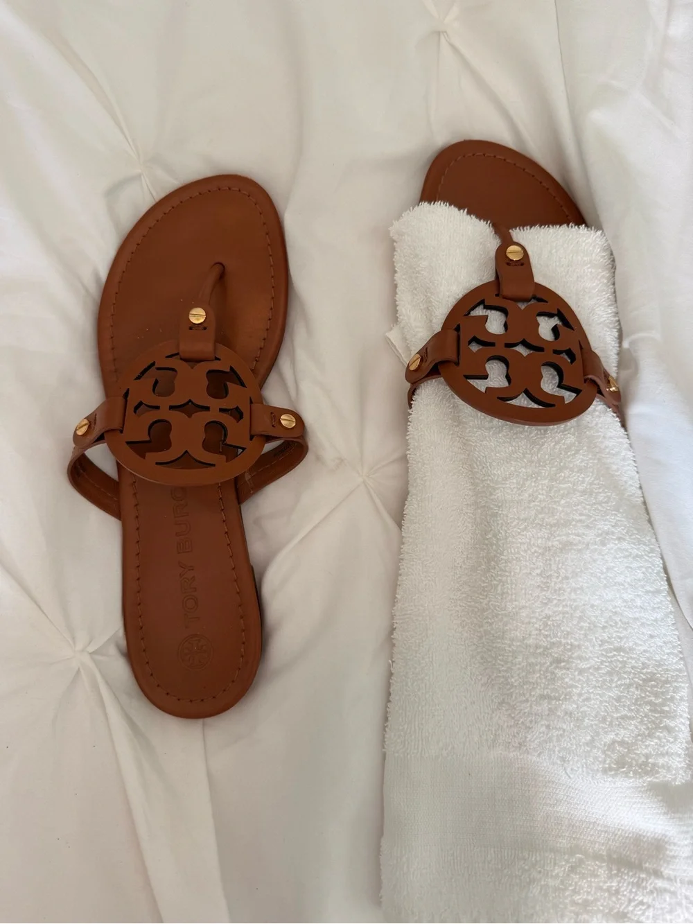 Tory Burch Miller Brown Leather Logo Thong Sandals Size 9